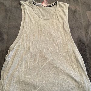 Nike Low Sleeves workout Tank
